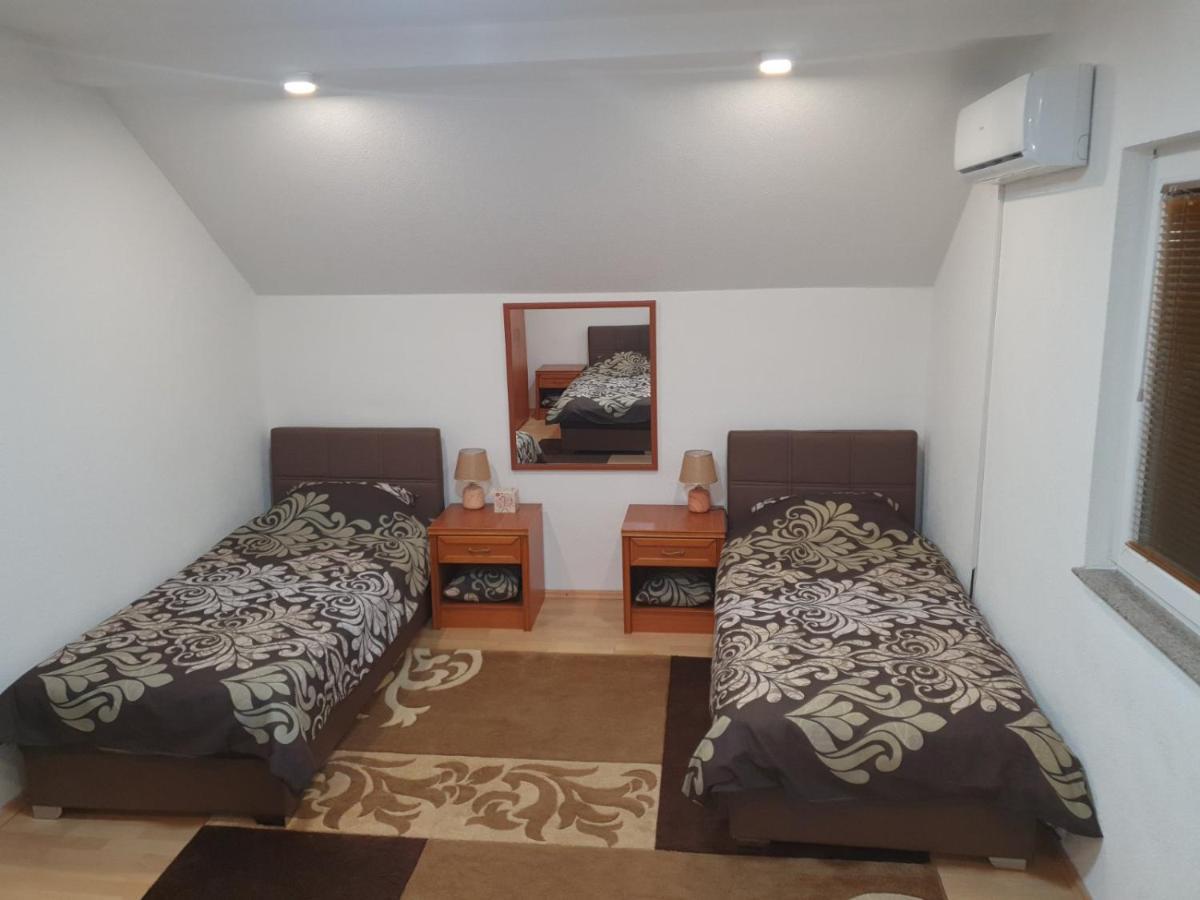 House Apartment Azra SJJ Esterno foto