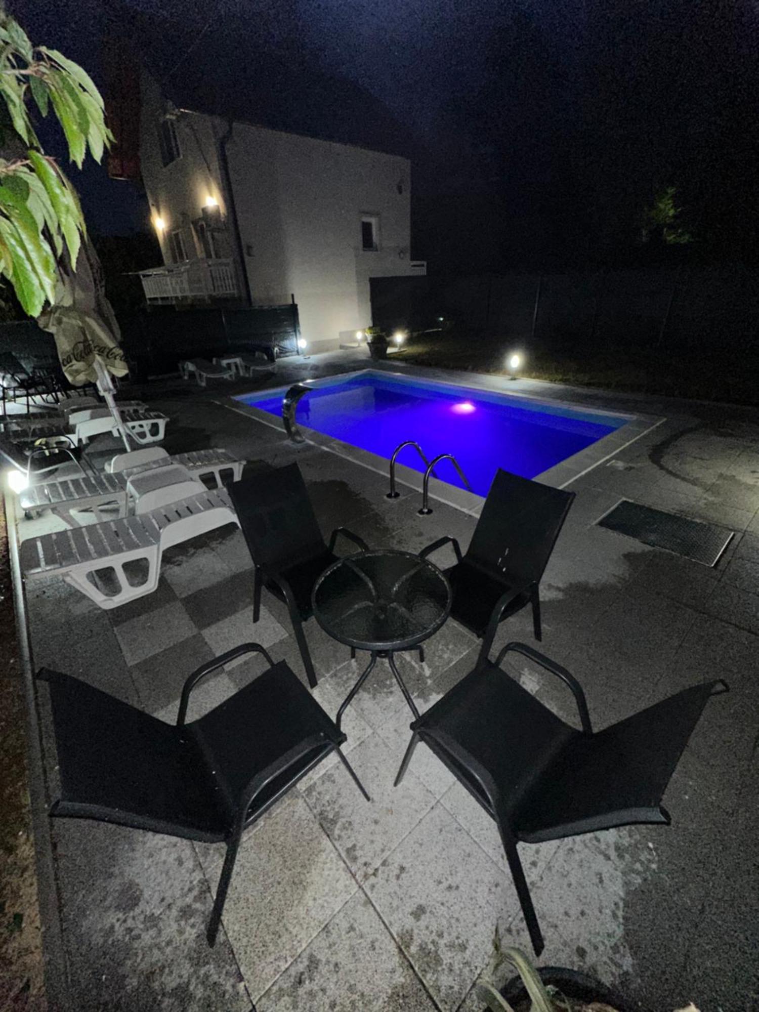 House Apartment Azra SJJ Esterno foto